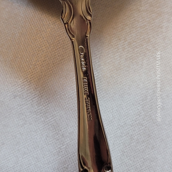 4pcONEIDA special set large ladle, large serving spoon, TWO! butter knives RARE! - Picture 8 of 17